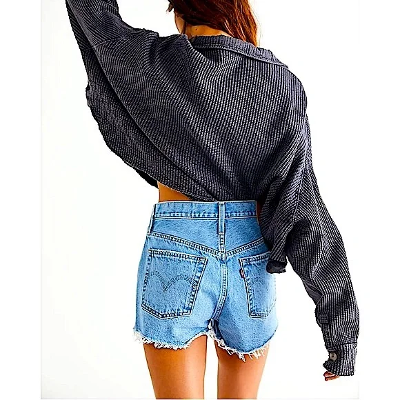 Vintage 501 Levi’s Jean shorts sz 25➿ - Picture 3 of 14